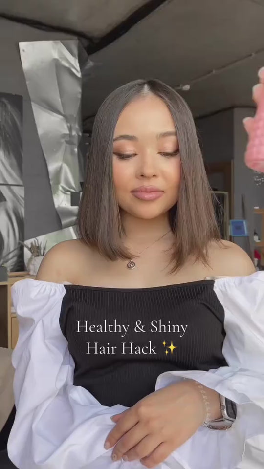 Healthy shine, made easy—here’s the trick! ✨ Sparkling Shine Crystal Spray adds that extra glow your hair needs to sparkle all week long. 🌟