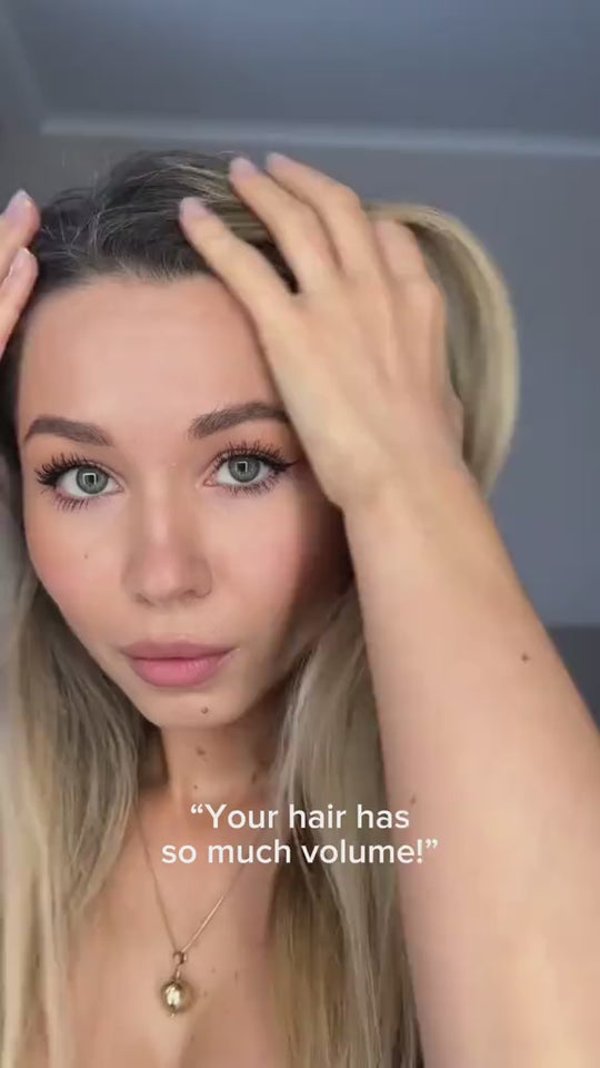 Volume Tutorial ✨ Pump the volume powder directly to your roots, then style as normal. That’s it. Volume that lasts all day. 💖