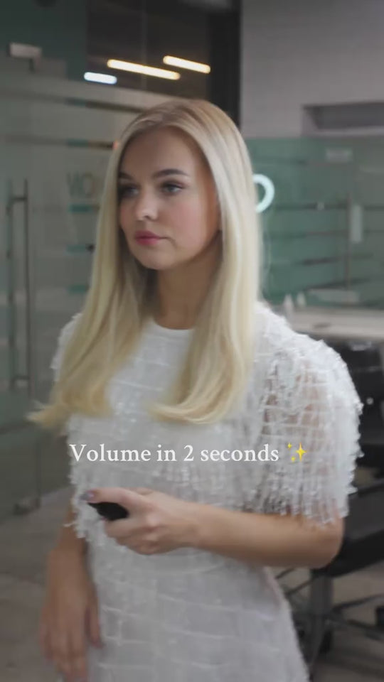 Get volume in 2 seconds! A few taps of the texturizing powder and that’s it 🙌